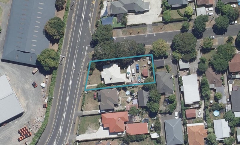 12 Brooklyn Road, Claudelands, Hamilton - Carousel 1