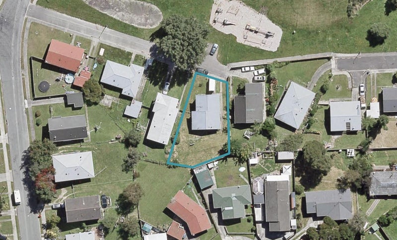 30 Speargrass Grove, Timberlea, Upper Hutt - Carousel 1