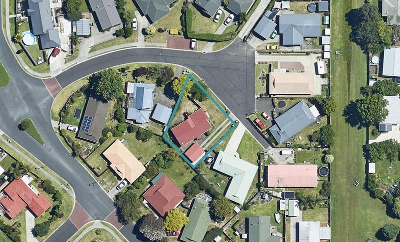 6 Mackie Place, Papamoa Beach, Papamoa - Carousel 1