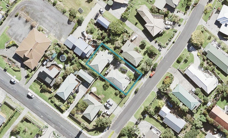 3A Charlotte Street, Stanmore Bay, Whangaparaoa - Carousel 1