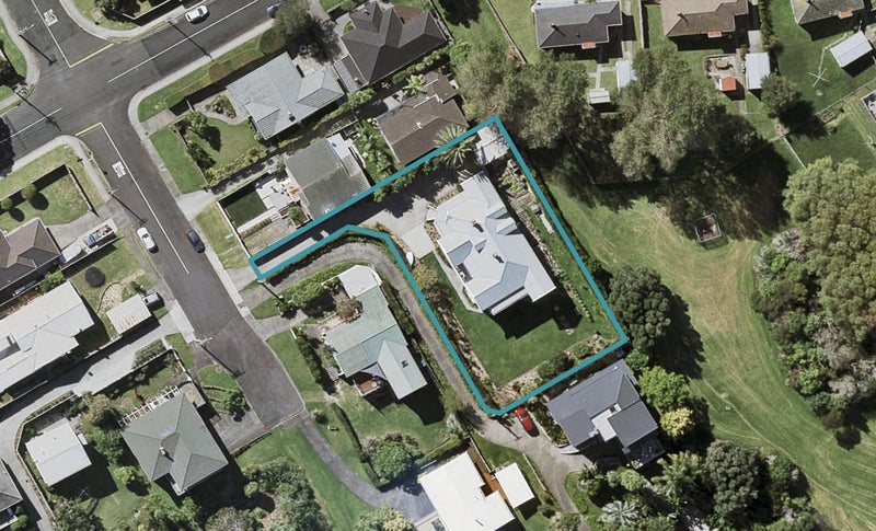 14 Birkley Road, Bayswater, Auckland - Carousel 1