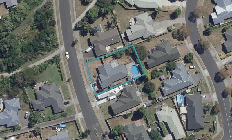 20 Tuirangi Street, Flagstaff, Hamilton - Carousel 1