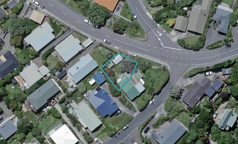1 Perth Street, Ngaio, Wellington - Carousel 1