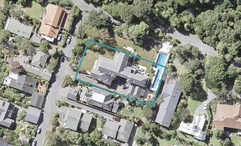 12 Tui Road, Days Bay, Lower Hutt - Carousel 1