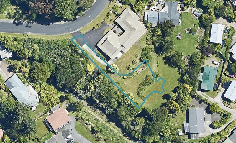 11A Russell Crescent, Western Heights, Rotorua - Carousel 1