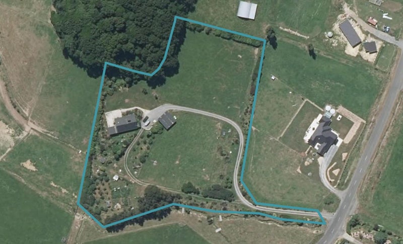 95 Manakau Heights Drive, Otaki - Carousel 1
