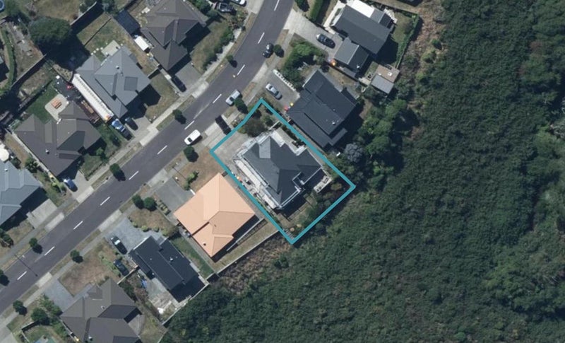 63 Te Puia Drive, Aotea, Porirua - Carousel 1
