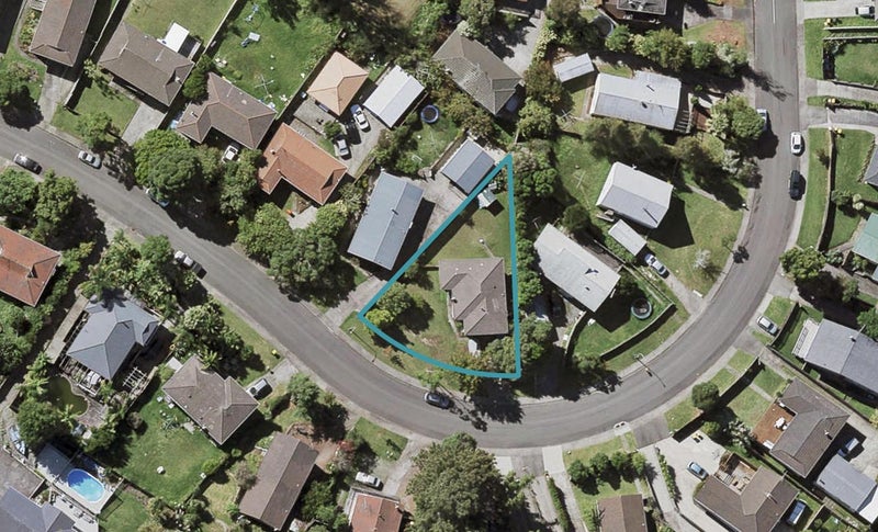 9 Regency Place, Sunnynook, Auckland - Carousel 1
