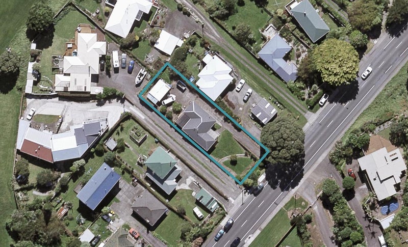 92 South Road, Blagdon, New Plymouth - Carousel 1