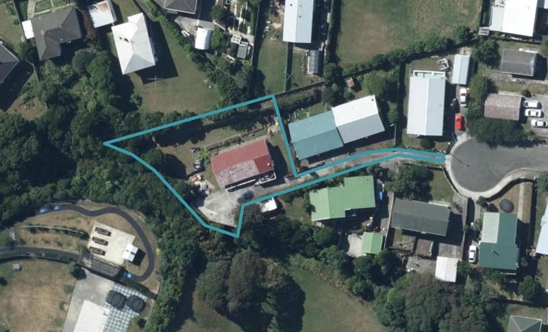 22 Te Arataura Street, Takapuwahia, Porirua - Carousel 1
