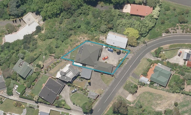 2 Hipango Terrace, Durie Hill, Whanganui - Carousel 1