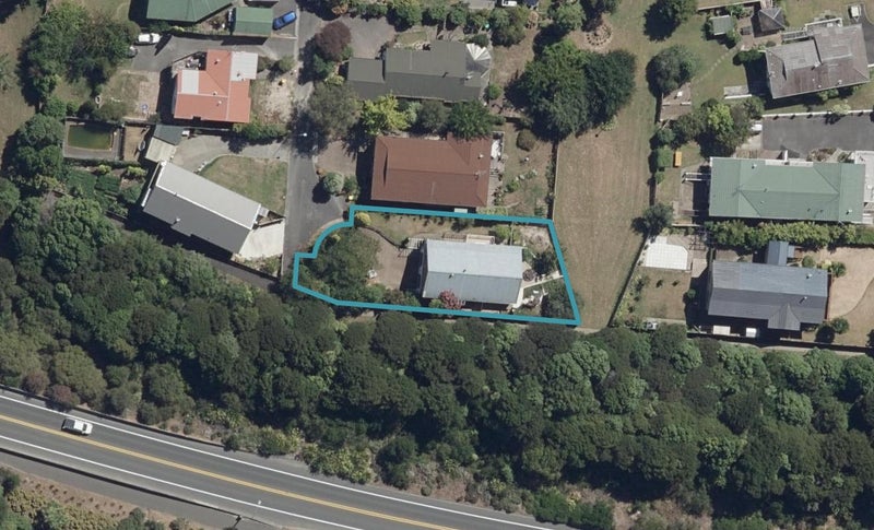 31 Brookview Court, Queenwood, Hamilton - Carousel 1