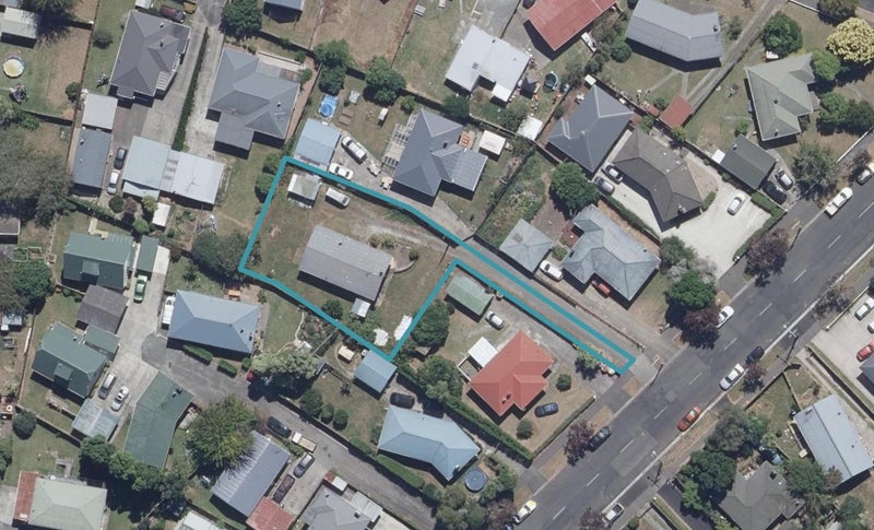 45 Carrington Avenue, Hillcrest, Hamilton - Carousel 1