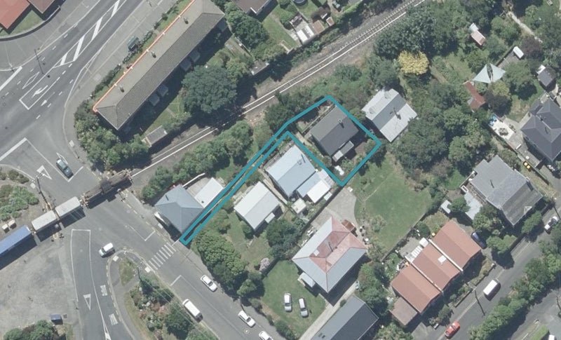 25 Wickliffe Terrace, Port Chalmers, Dunedin - Carousel 1