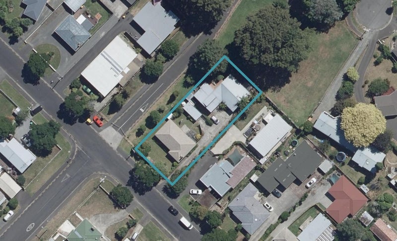 8 Walsh Street, Forest Lake, Hamilton - Carousel 1