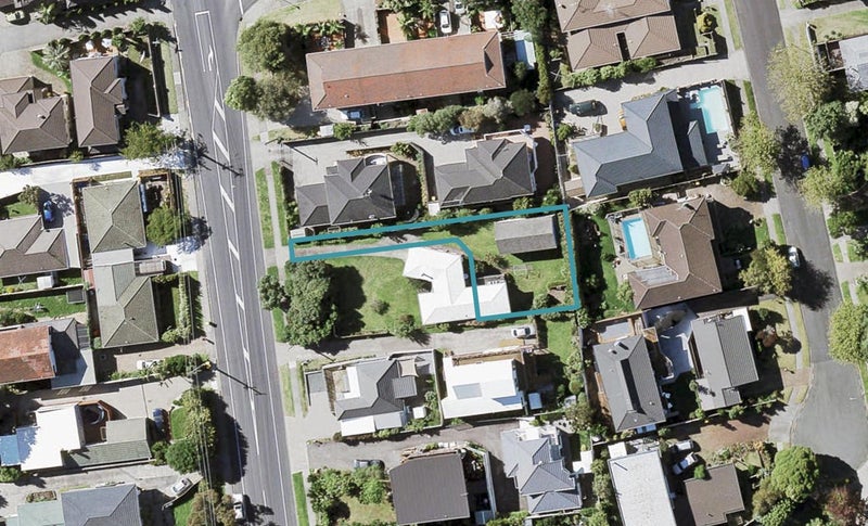 156 Bucklands Beach Road, Bucklands Beach, Auckland - Carousel 1