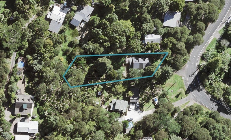 207 Laingholm Drive, Laingholm, Auckland - Carousel 1