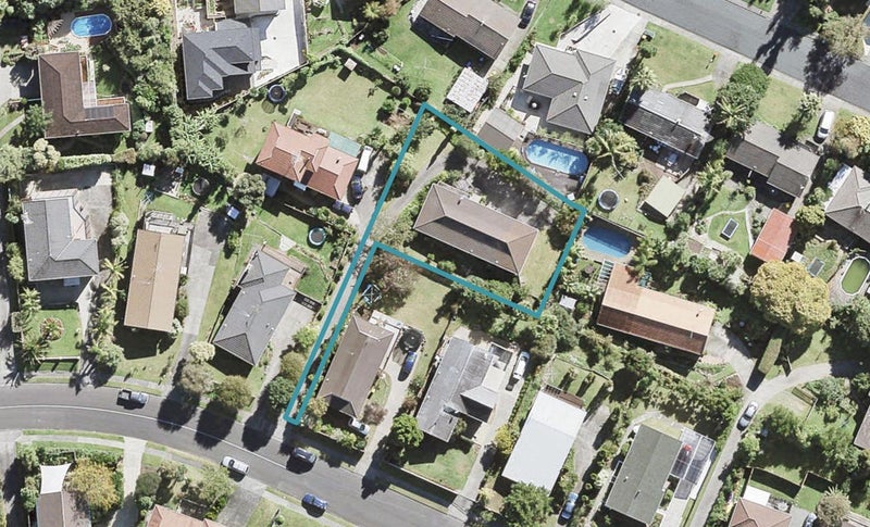 128 Weatherly Road, Torbay, Auckland - Carousel 1