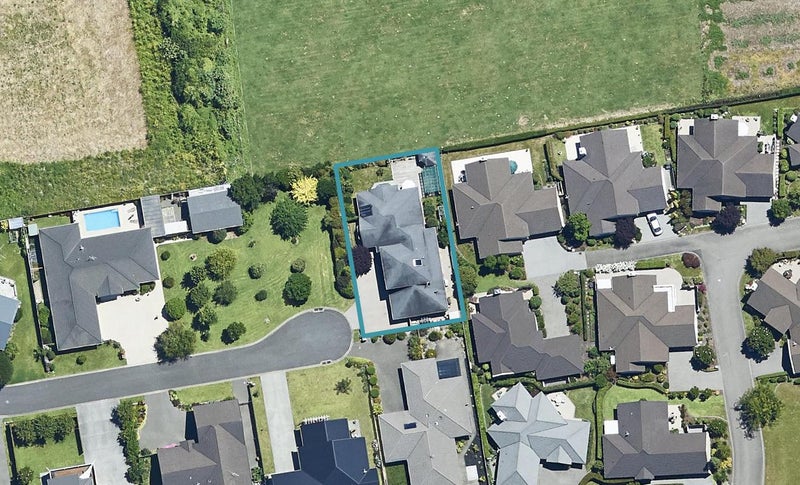 10 O'Connor Way, Bethlehem, Tauranga - Carousel 1