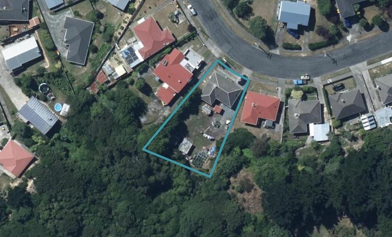 121 Gear Terrace, Ranui, Porirua - Carousel 1