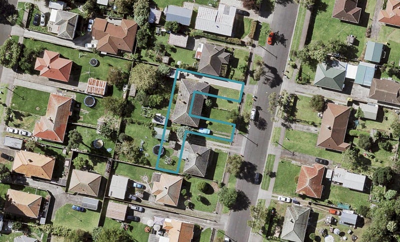7 Tamatea Avenue, Point England, Auckland - Carousel 1