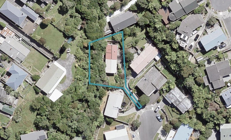 7A Taka Grove, Normandale, Lower Hutt - Carousel 1