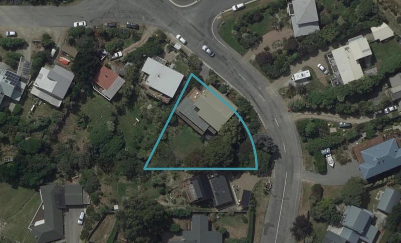 6 James Drive, Diamond Harbour, Lyttelton - Carousel 1
