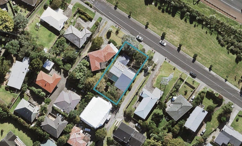 85 Hendry Avenue, Hillsborough, Auckland - Carousel 1