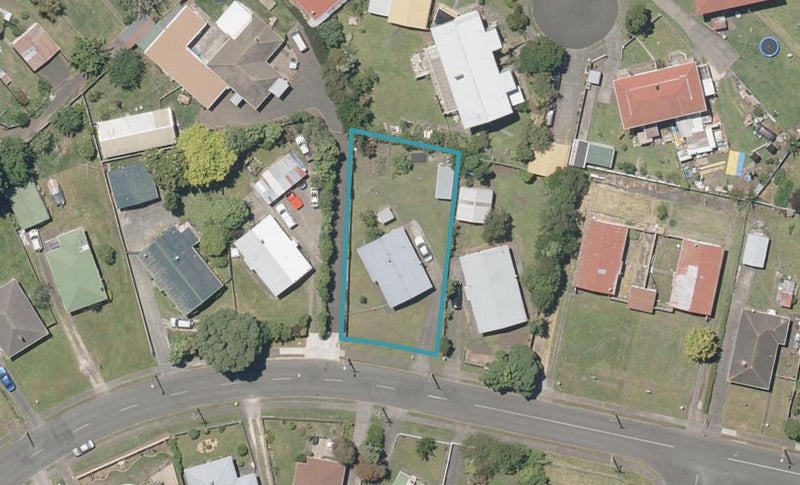 31 Hinemoa Street, Whanganui East, Whanganui - Carousel 1