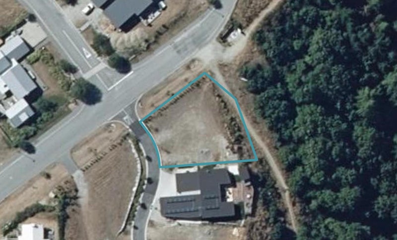 1 Stables Place, Arthurs Point, Queenstown - Carousel 1