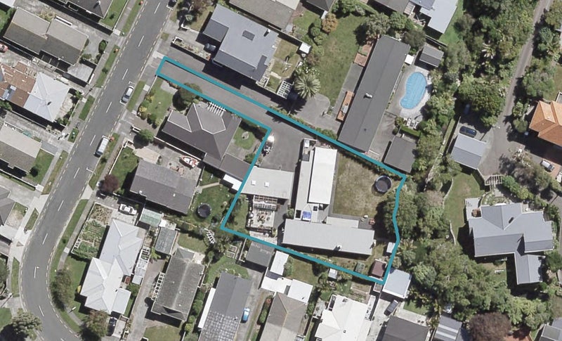 68 Wai-Iti Crescent, Woburn, Lower Hutt - Carousel 1
