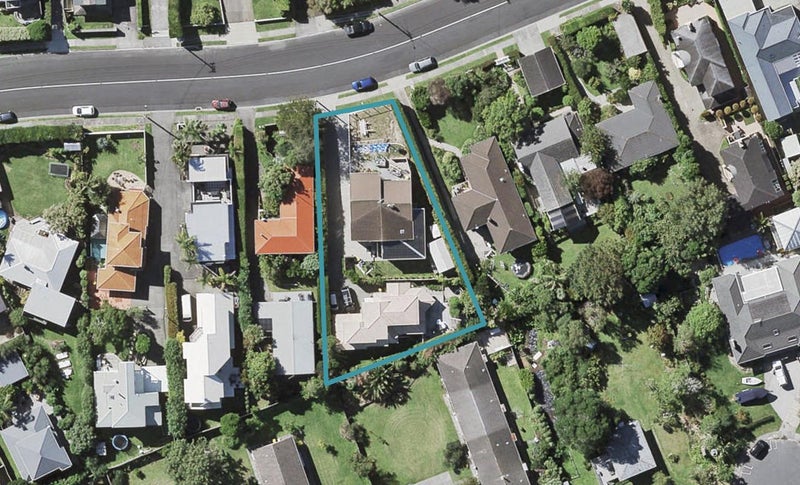 2/49 Williamson Avenue, Belmont, Auckland - Carousel 1