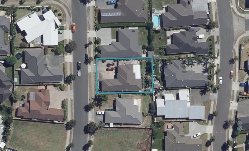 107 Huntington Drive, Huntington, Hamilton - Carousel 1
