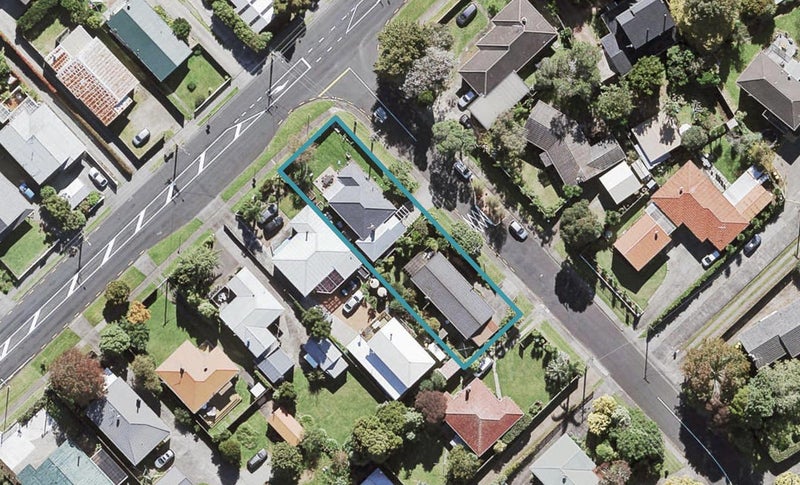 1 Taupo Street, New Lynn, Auckland - Carousel 1
