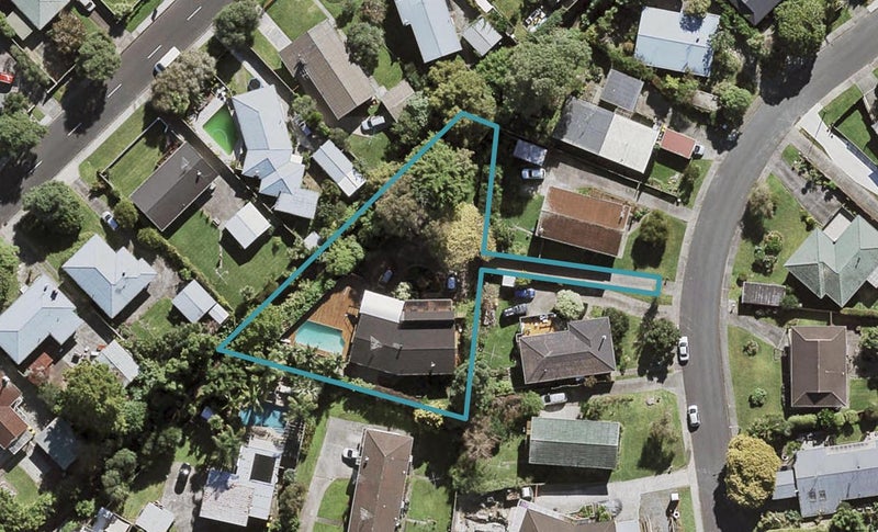 9 Uppingham Crescent, Hillcrest, Auckland - Carousel 1