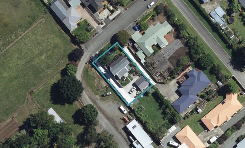 27 Collins road, Richmond, Richmond - Carousel 1