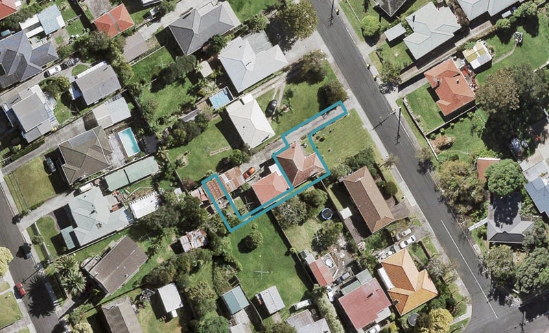 7/2 Kereru Street, Henderson, Auckland - Carousel 1