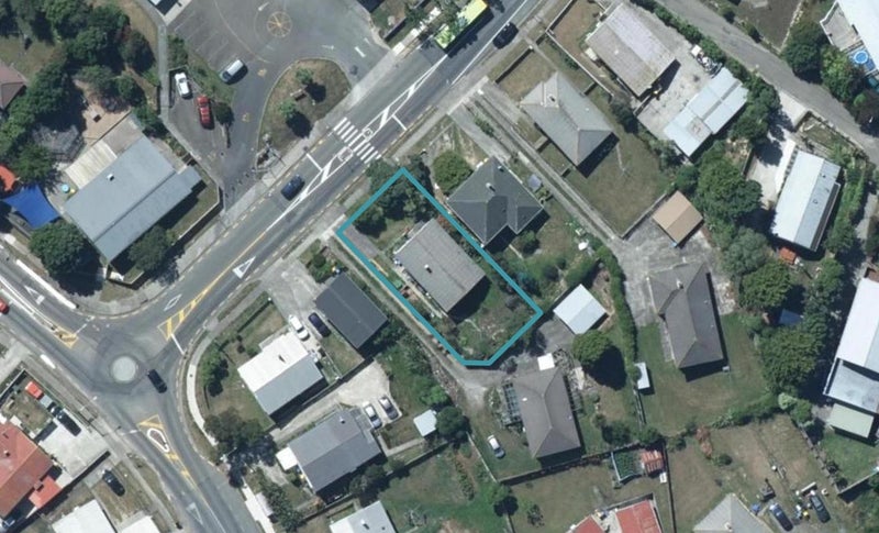 6 Omapere Street, Waitangirua, Porirua - Carousel 1