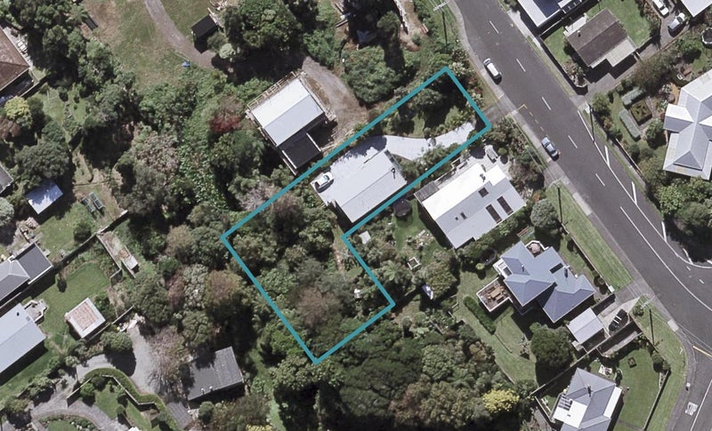 34 Dixon Street, Oakura, Oakura - Carousel 1
