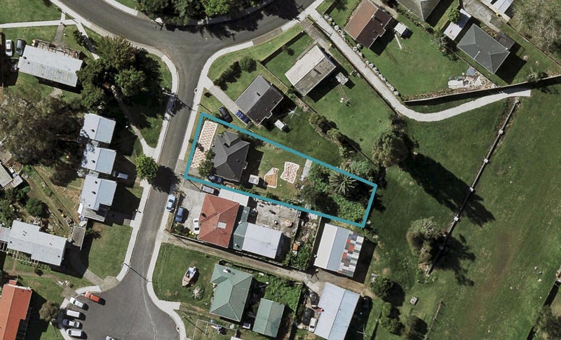 4 Garrett Place, Otara, Auckland - Carousel 1