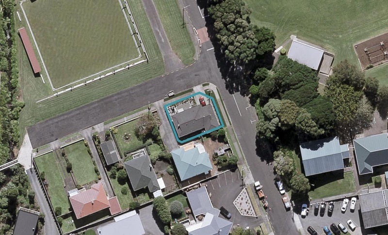 1 Moulton Street, Moturoa, New Plymouth - Carousel 1