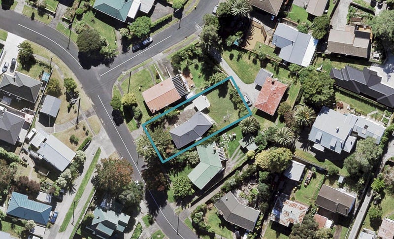 73 Nikau Street, New Lynn, Auckland - Carousel 1