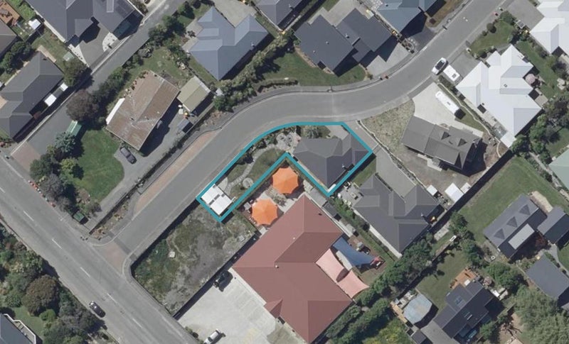 10 Romar Lane, Heathcote Valley, Christchurch - Carousel 1