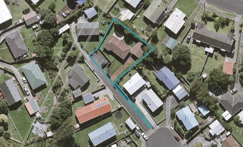 23D Tahurangi Place, Spotswood, New Plymouth - Carousel 1