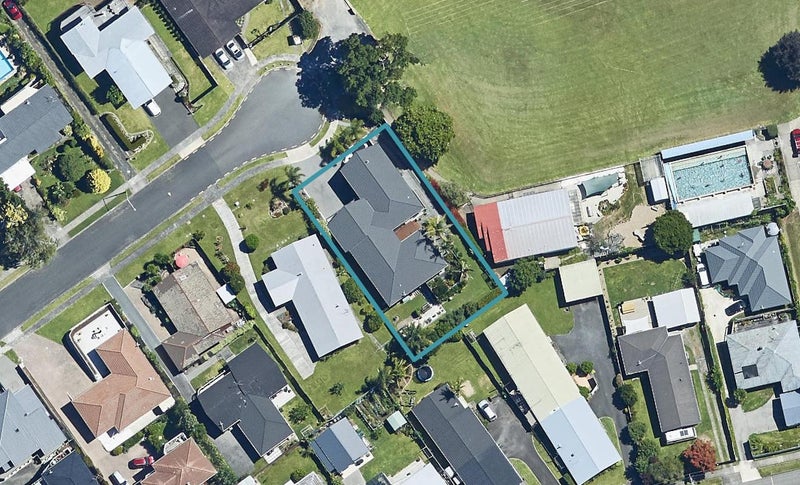 16 Audrey Place, Matua, Tauranga - Carousel 1