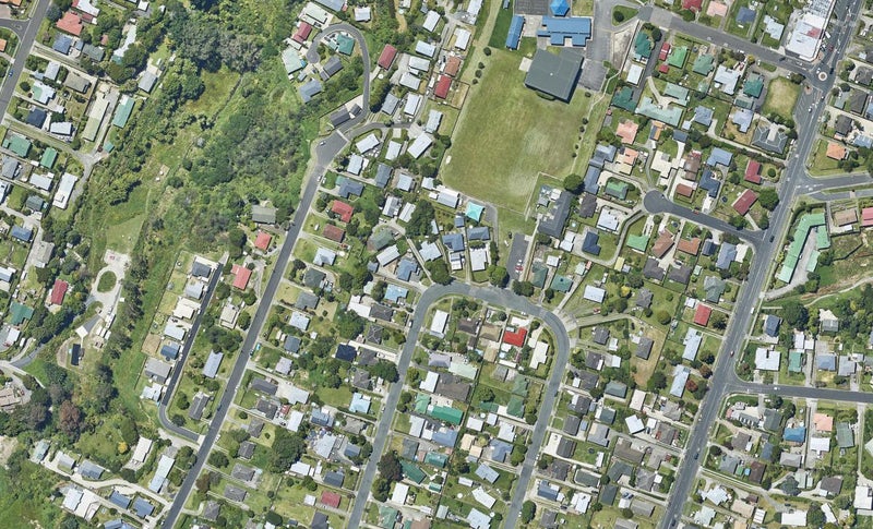 37 Henderson Crescent, Parkvale, Tauranga - Carousel 1