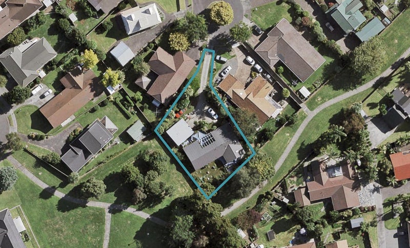 19 Peridot Place, Conifer Grove, Takanini - Carousel 1