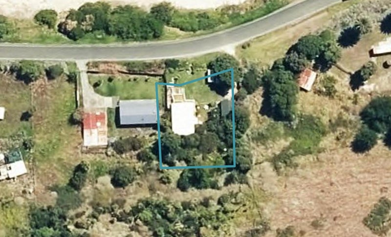 748 Mahia East Coast Road, Māhia - Carousel 1