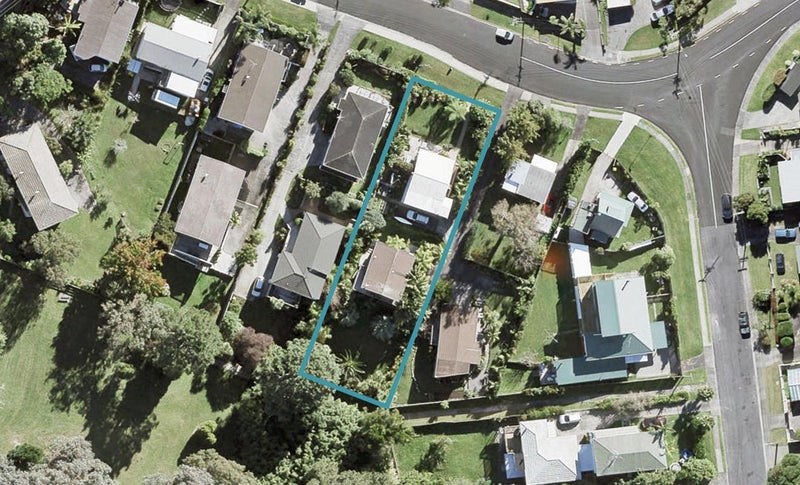2/56 Killarney Avenue, Torbay, Auckland - Carousel 1