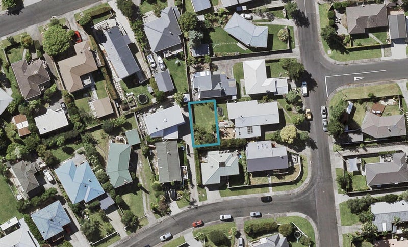 20D Seine Road, Forrest Hill, Auckland - Carousel 1
